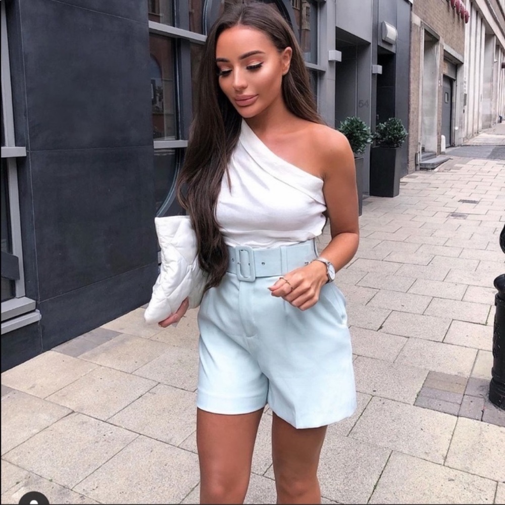 Zara belted shorts bloggers favorite